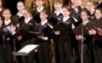 Mass for Notre-Dame : Weir, Britten, Hol