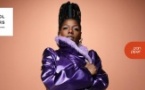 La Dame Blanche mêle ses racines afro-cubaines à des sonorités hip-hop, reggae, dancehall et reggaeton.