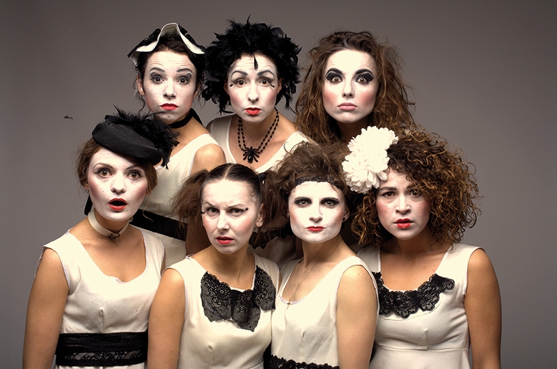 Dakh Daughters Cabaret Punk, 6 filles explosées, explosives Dakh Daughters Cabaret Punk, 6 filles explosées, explosives