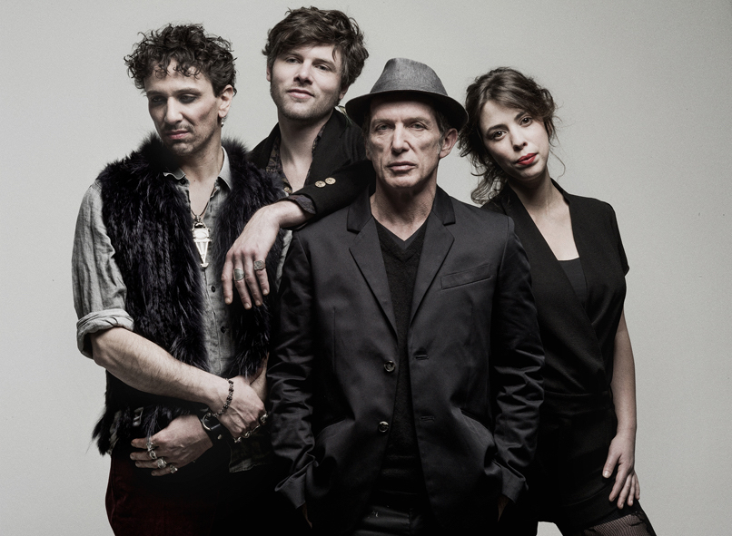 Miossec en concert, nous transporte dans son univers ! Miossec en concert, nous transporte dans son univers !