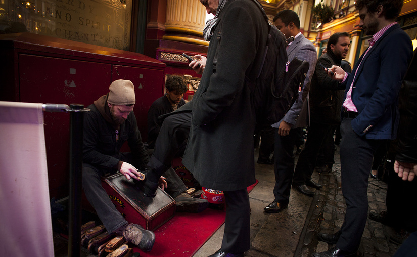 Boulots de merde. Photo: @Julien Brygo Boulots de merde. Photo: @Julien Brygo