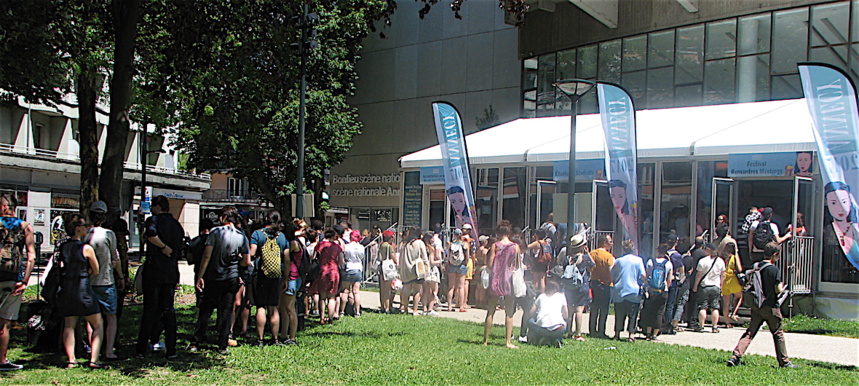 Arrivée des festivaliers migrateurs ©Paul Rassat Arrivée des festivaliers migrateurs ©Paul Rassat