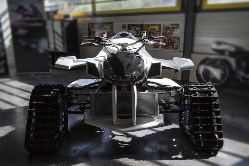 Quad des neiges Ludovic Lazareth (Photo Christophe Rassat) Quad des neiges Ludovic Lazareth (Photo Christophe Rassat)