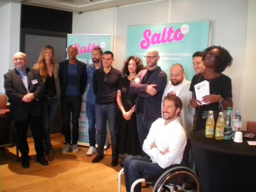 « Salto », un magazine tout nouveau qui traite des enfants, des parents et du sport ©MoveOnMag « Salto », un magazine tout nouveau qui traite des enfants, des parents et du sport ©MoveOnMag