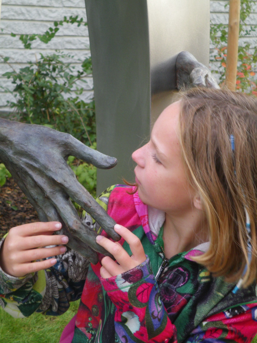 Une statue à portée de main Une statue à portée de main