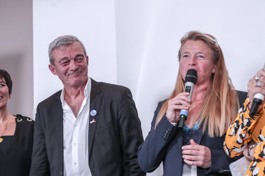 Marianne Bréchu au micro - Grand-Bornand : Glisse en cœur 12° édition @Jean-Marc Favre Marianne Bréchu au micro - Grand-Bornand : Glisse en cœur 12° édition @Jean-Marc Favre