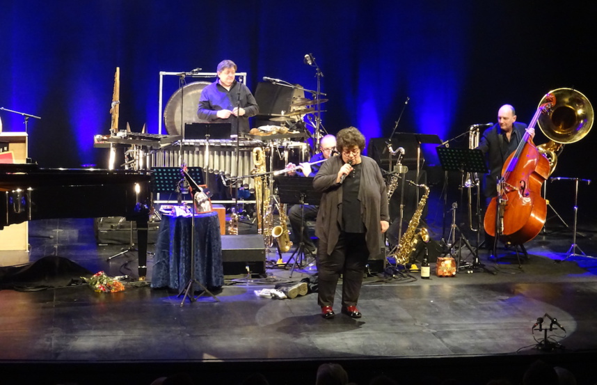 Intervieaw de Juliette. « J’aime pas la chanson » mais j’en parle bien Intervieaw de Juliette. « J’aime pas la chanson » mais j’en parle bien