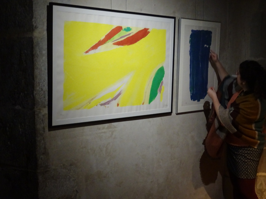 Lucie Cabanes à l'oeuvre Lucie Cabanes à l'oeuvre