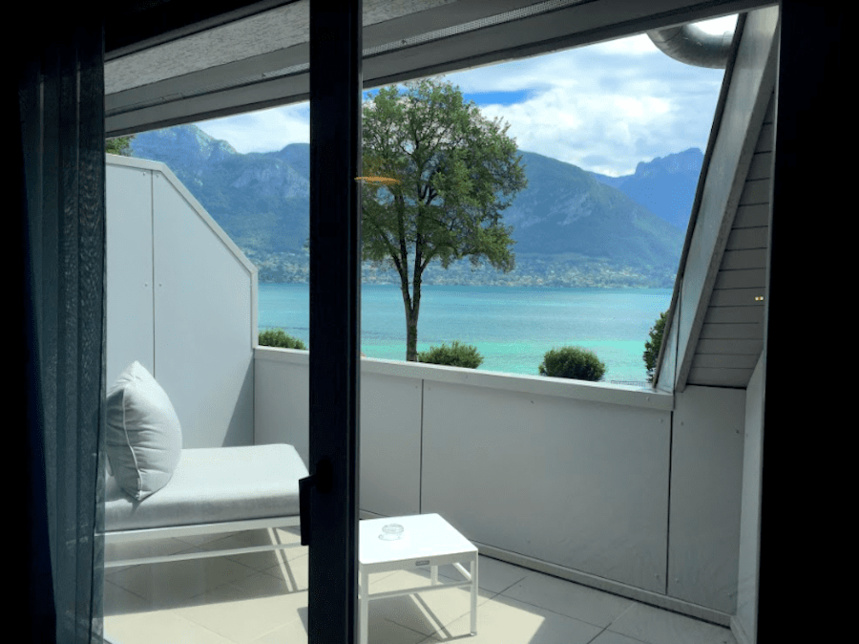 Le Black Bass à Sévrier, comme un poisson dans l’eau Le Black Bass à Sévrier, comme un poisson dans l’eau