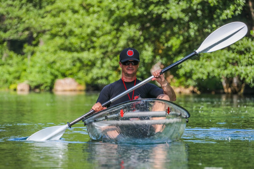 De la transparence... / Photo ©Jean-Marc Favre De la transparence... / Photo ©Jean-Marc Favre