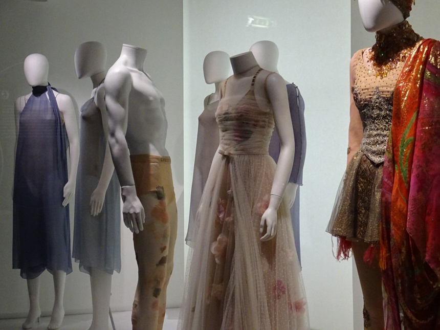 Exposition "Les couturiers de la danse" au CNCS de Moulins jusqu'au 3 mai 2020 Exposition "Les couturiers de la danse" au CNCS de Moulins jusqu'au 3 mai 2020