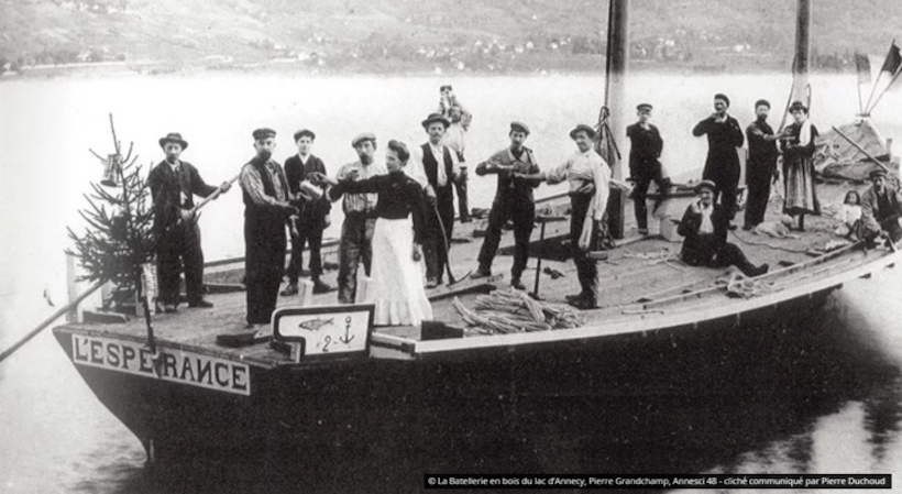 L’Espérance III, 25 tonnes de passion pour naviguer sur le lac d’Annecy L’Espérance III, 25 tonnes de passion pour naviguer sur le lac d’Annecy