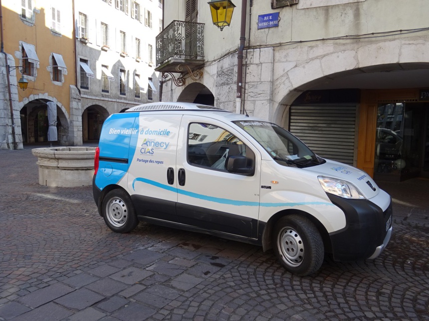 Annecy by day / Piaf, le retour Annecy by day / Piaf, le retour