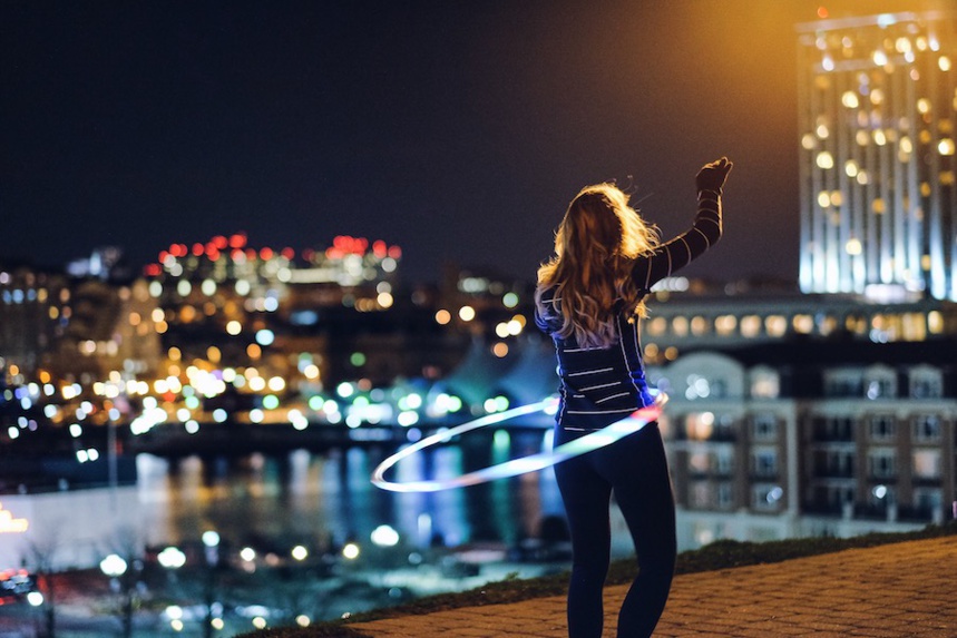 Hula Hoop et Coronavirus ©Evgeni Tcherkasski Hula Hoop et Coronavirus ©Evgeni Tcherkasski