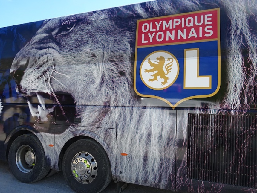 Lyon, l’équipe de Football Féminin rugit de bonheur à Tignes Lyon, l’équipe de Football Féminin rugit de bonheur à Tignes