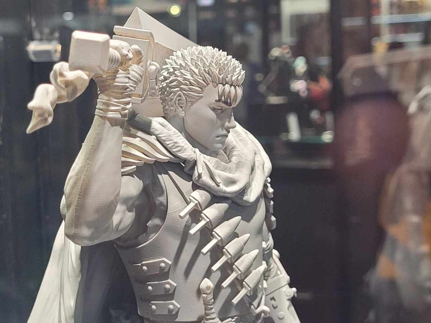 Figurine de Guts, Berserk AnimeImport © Zack Seminet