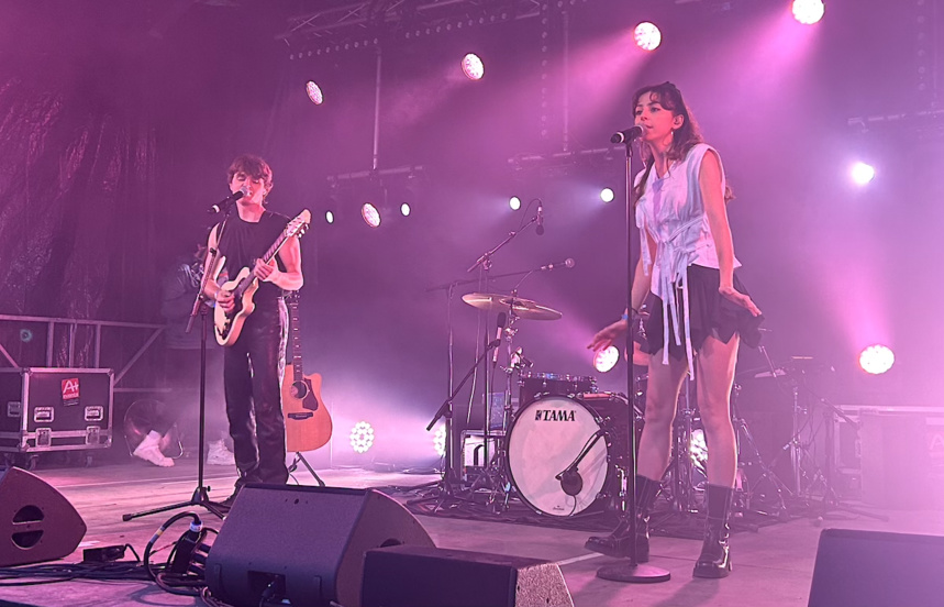 Adèle et Robin - Rock'n Poche 2023 © Cavalière C&L Adèle et Robin - Rock'n Poche 2023 © Cavalière C&L