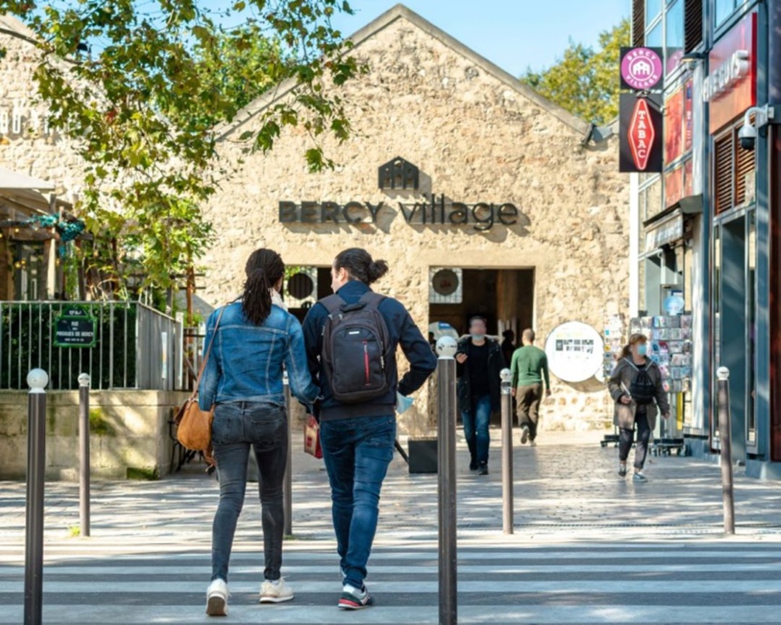 Bercy village est un centre commercial en plein air © Bercy Village