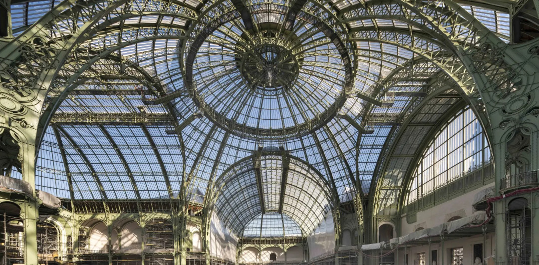 Le Grand Palais se démarque pour sa belle structure en verre © Patrick Tourneboeuf