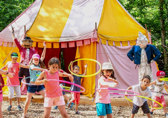 Le Grand Parc d'Andilly en été permet de passer une journée en famille en profitant du soleil © Le Grand Parc d'Andilly