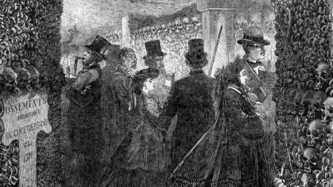 Les Catacombes connaissent dès leur ouverture un réel succès notamment chez les artistes, cette peinture représente une visite dans les galeries de l'ossuaire © Les Catacombes de Paris Les Catacombes connaissent dès leur ouverture un réel succès notamment chez les artistes, cette peinture représente une visite dans les galeries de l'ossuaire © Les Catacombes de Paris