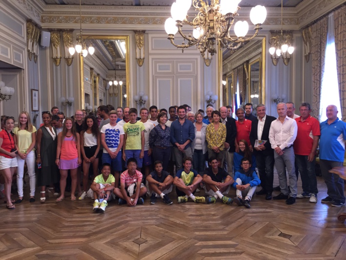 La mairie d’Annecy rend hommage au Tournoi de Tennis des Petits Princes La mairie d’Annecy rend hommage au Tournoi de Tennis des Petits Princes