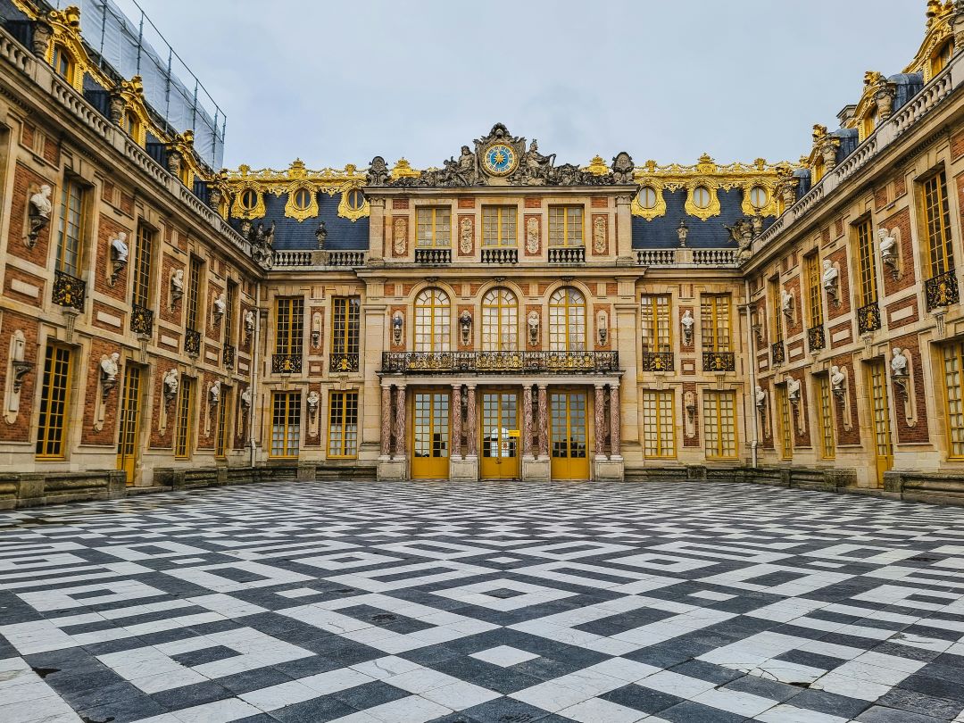 Le château de Versailles est un monument emblématique du paysage parisien © Tharus Thejus Le château de Versailles est un monument emblématique du paysage parisien © Tharus Thejus