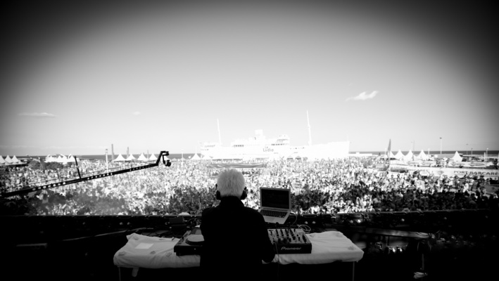 Marc Cerrone © Anthony Ghnassia - Musilac 2015 Marc Cerrone © Anthony Ghnassia - Musilac 2015