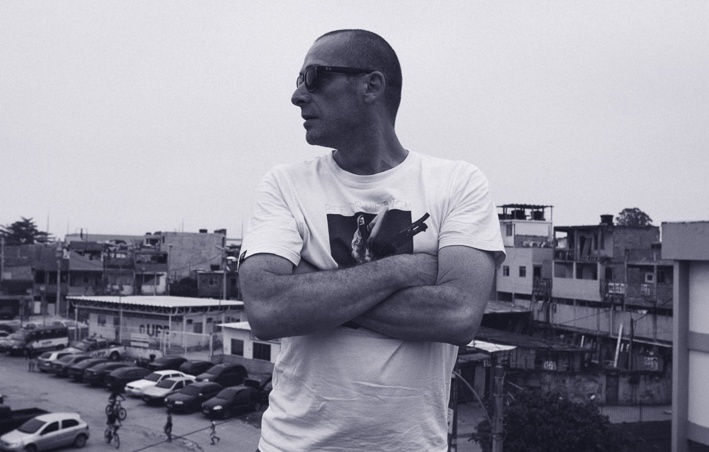 Engagé par des légendes, Dj Duke Engagé par des légendes, Dj Duke