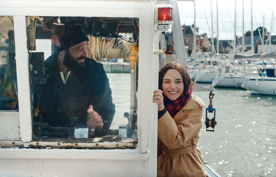 Film La Différente - Jehnny Beth, Thibaut Evrard © Agat Films & Cie - Ex Nihilo