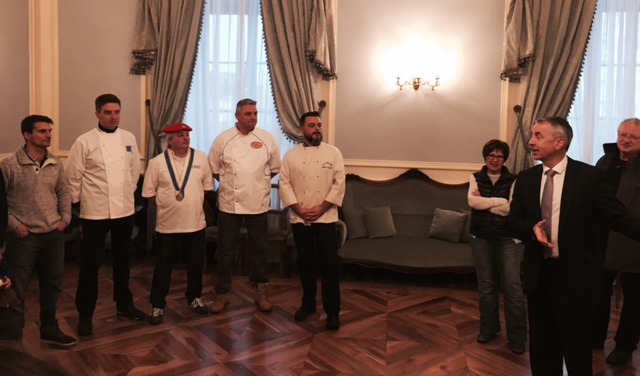 La galette des rois avec les rois de la galette des Savoie ©Damien Tiberio La galette des rois avec les rois de la galette des Savoie ©Damien Tiberio