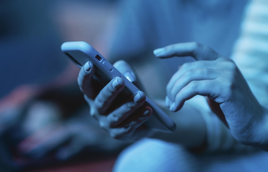 Comprendre le rôle de l’eSIM © Freepik
