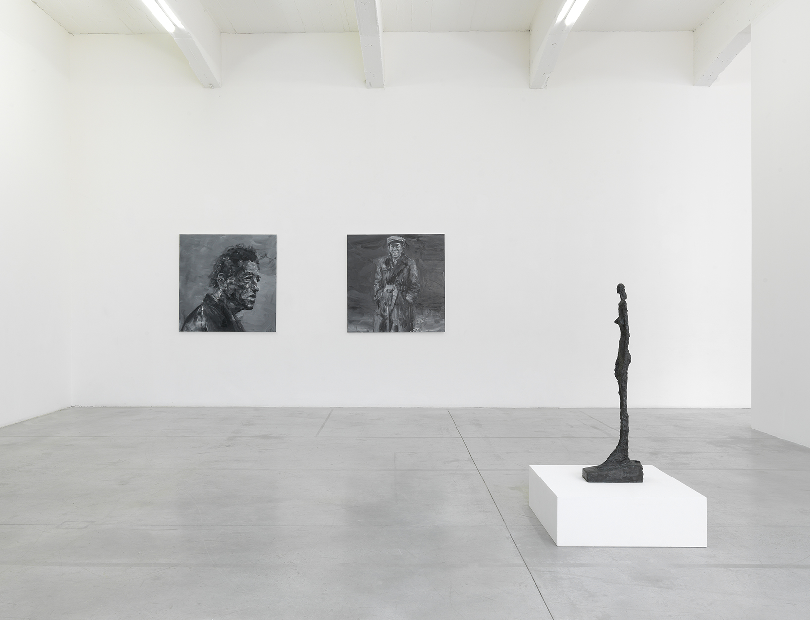 Yan Pei-Ming. Alberto Giacometti 2017. L'unique portrait-On Kawara 2017. A. Giacometti Femme de VeniseV 1956. Centre POmpidou (Photo André Morin) Yan Pei-Ming. Alberto Giacometti 2017. L'unique portrait-On Kawara 2017. A. Giacometti Femme de VeniseV 1956. Centre POmpidou (Photo André Morin)