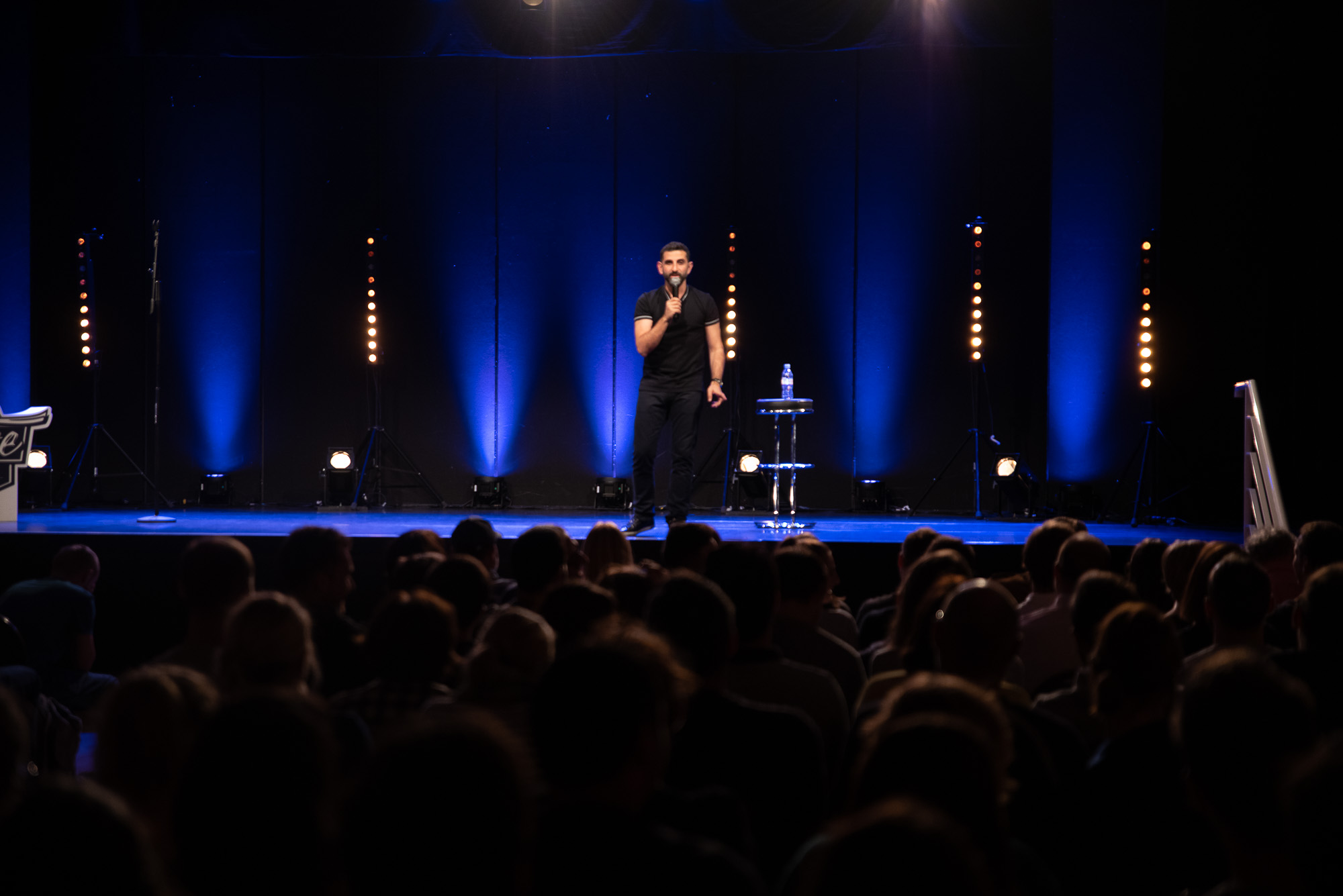 Kheiron au High Five Festival = 1 heure de rires partagés à l’Impérial Palace ©High Five Festival 2018 Kheiron au High Five Festival = 1 heure de rires partagés à l’Impérial Palace ©High Five Festival 2018