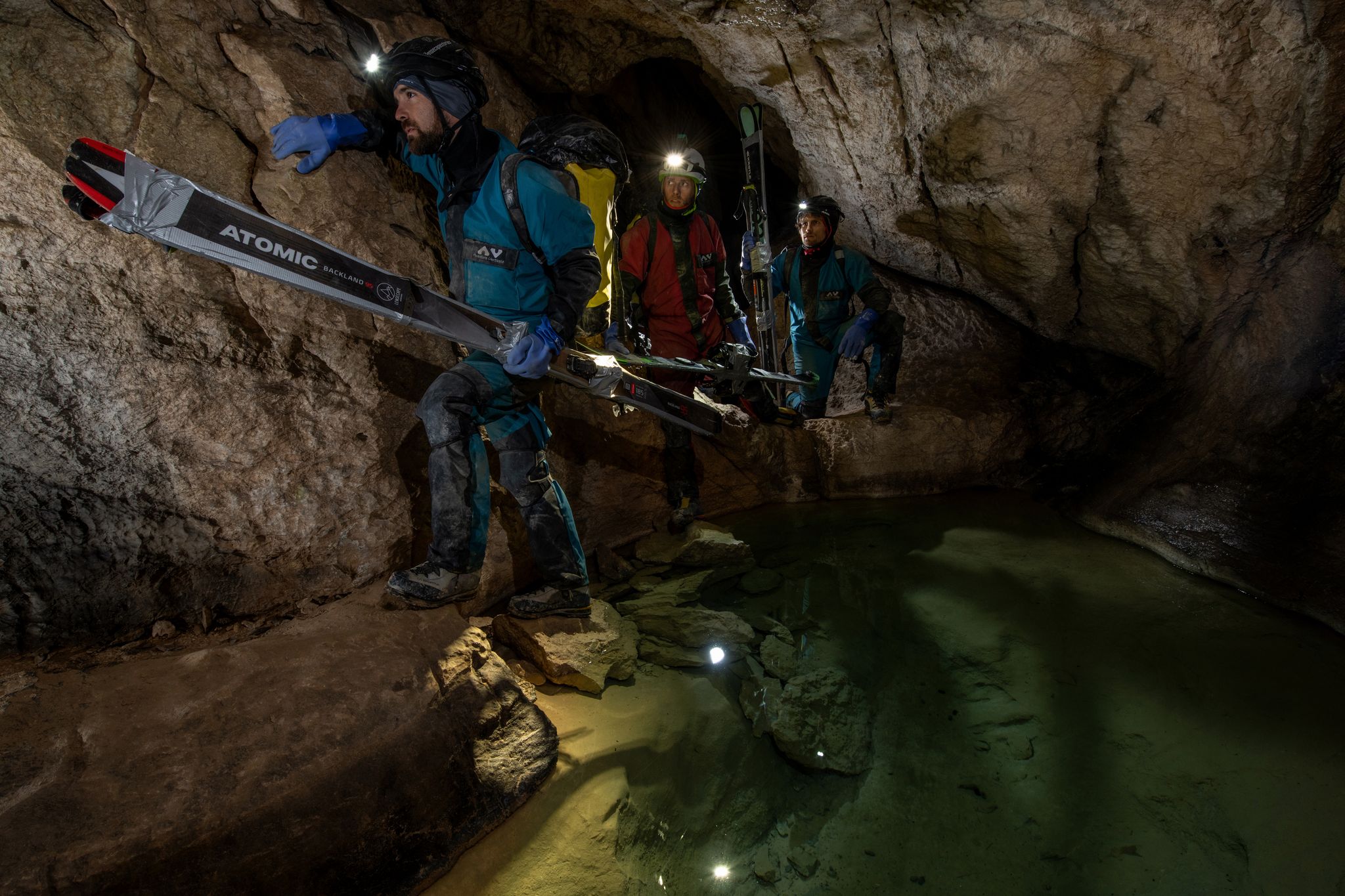 Inside - a hole new ski experience ©DR Inside - a hole new ski experience ©DR