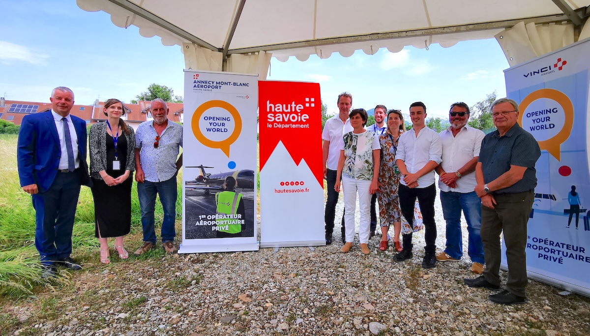 Les abeilles ont maintenant leur piste d'atterrissage à l’aéroport Annecy !