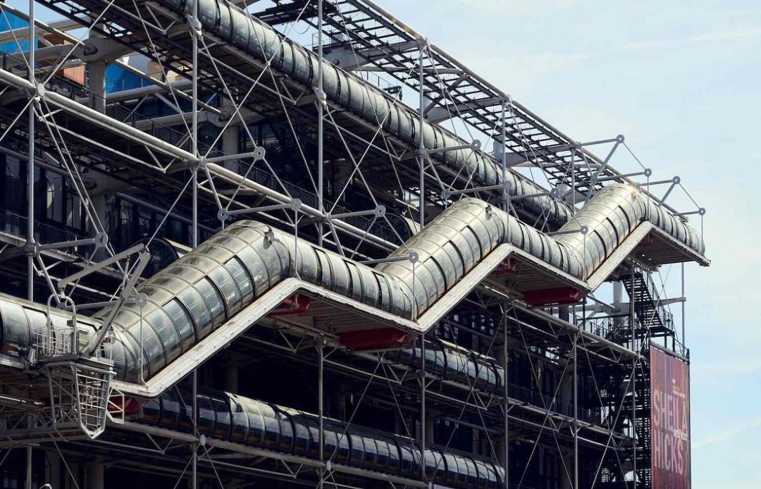 La "chenille" du Centre Pompidou, représente l'escalateur © Manuel Braun, Centre Pompidou