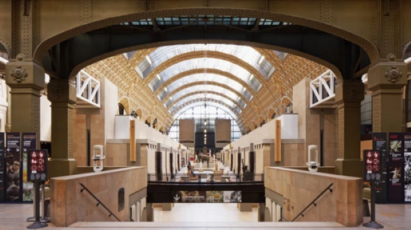 Le musée est reconnue pour sa splendeur et grandeur, proposant des salles illuminées ©  musée d'Orsay