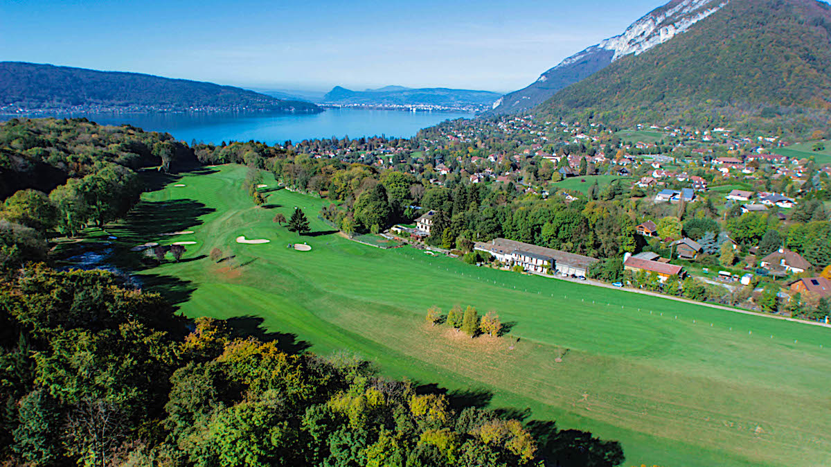 Golf du Lac d'Annecy - Talloires vue aérienne @ wooloomooloo Golf du Lac d'Annecy - Talloires vue aérienne @ wooloomooloo