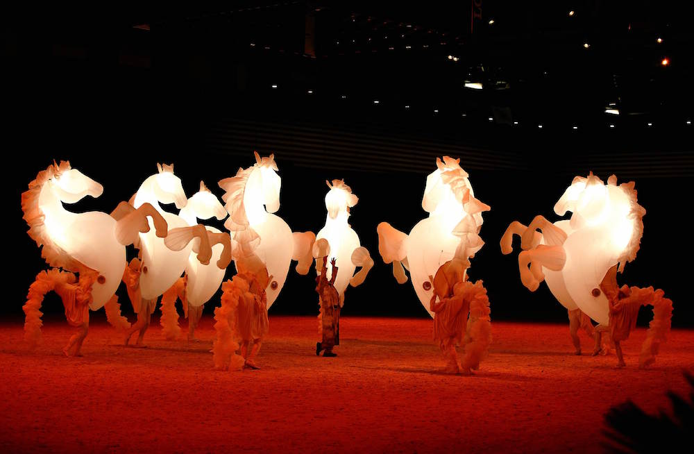 Fiers à cheval Compagnie des Quidams ® Henry Moreigne