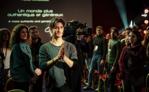 Gourou : quand le business du bonheur devient un thriller