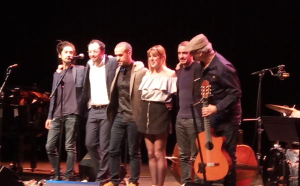 Sarah Lenka rend hommage à toutes les Bessie Smith