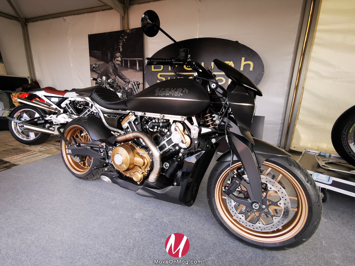 Motorbike Brough Superior - 24h du Mans - 100eme anniversaire historique - Le Mans Classic 2023 - Photo Move-On Magazine