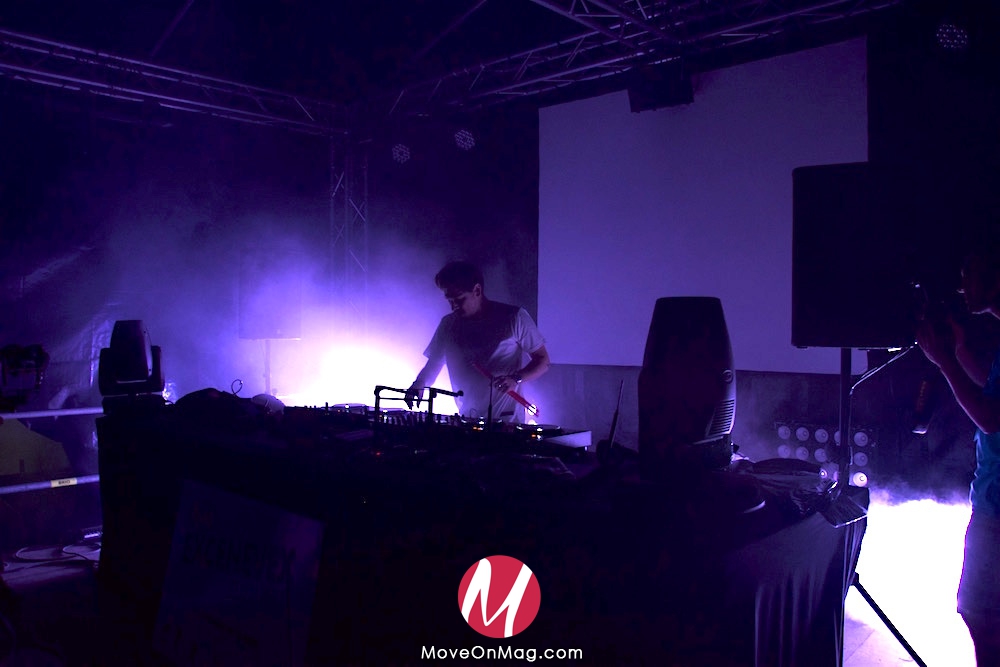 36Quentin Mosimann - Excenevex Beach Party 2016 - Copyright Move On Mag